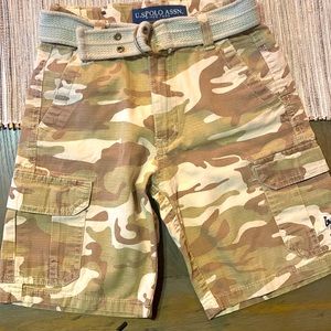 used in good condition, boy's shorts size 4